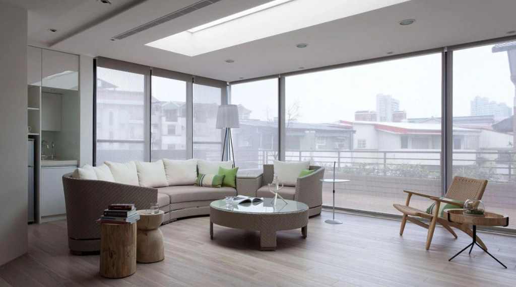 Interior Minimalis dengan Lantai Vinyl Motif Kayu