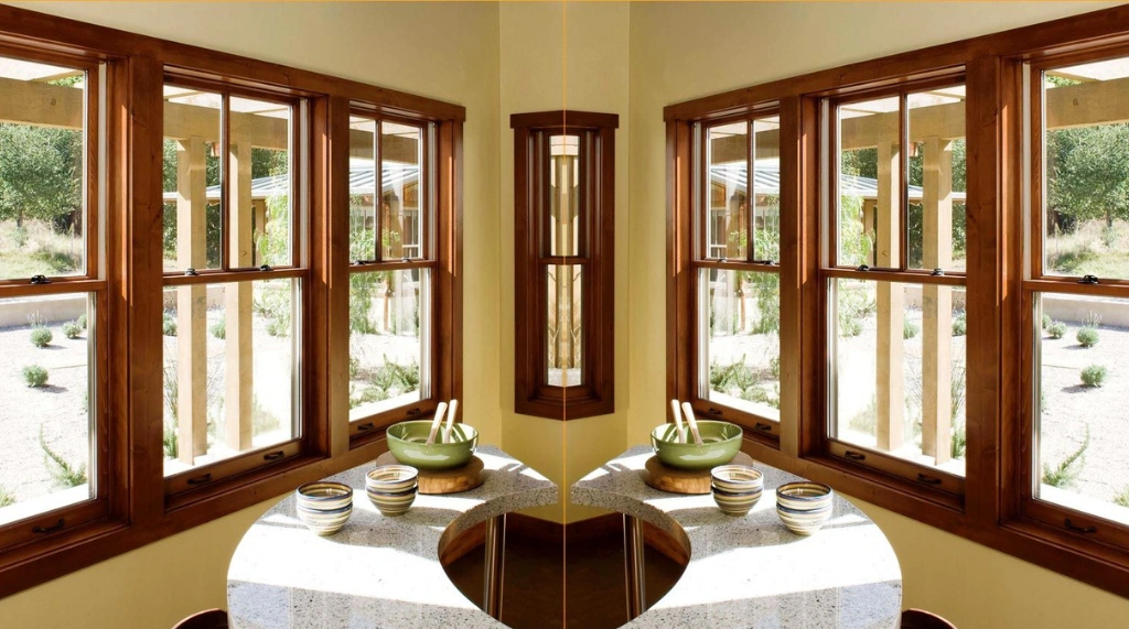 Jendela Minimalis Kayu dengan Panel Ventilasi Atas