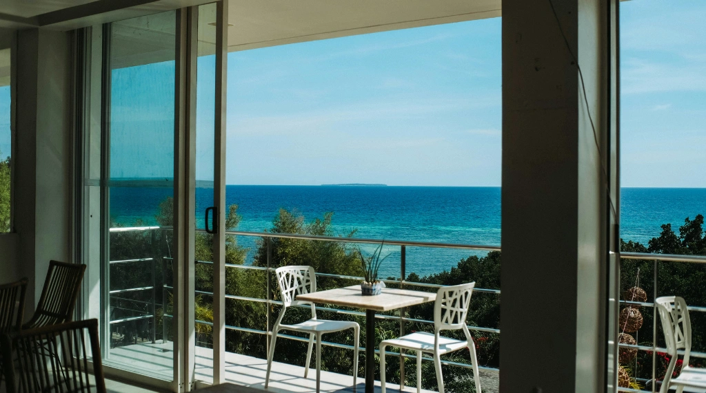 Kelebihan Menggunakan Pintu Kamar Sliding Aluminium?