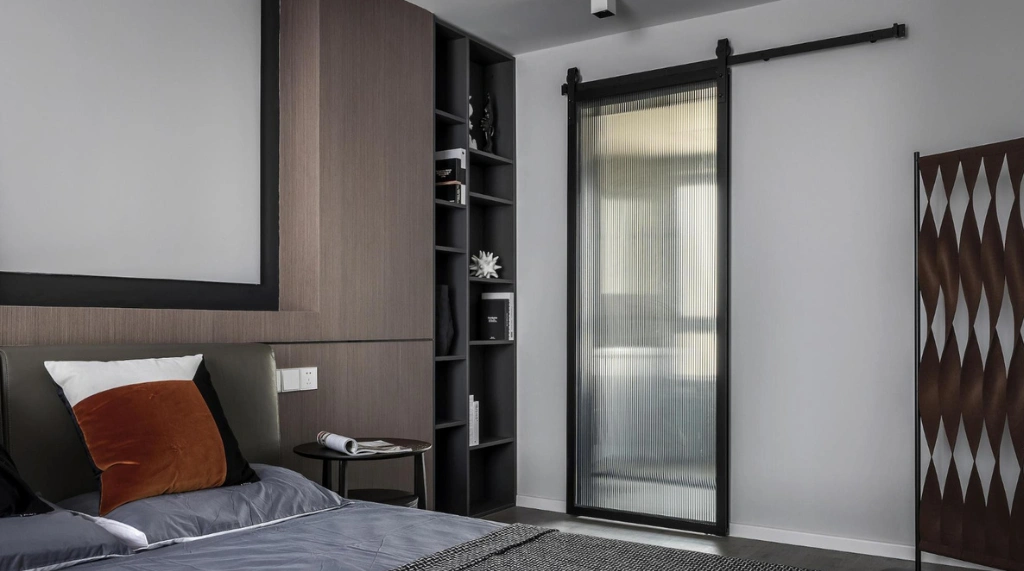 Pintu Sliding Kaca Bertekstur Gaya Industrial