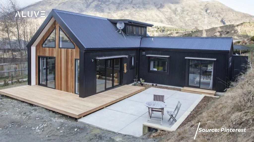 Rumah Minimalis Skandinavia dengan Pintu Swing