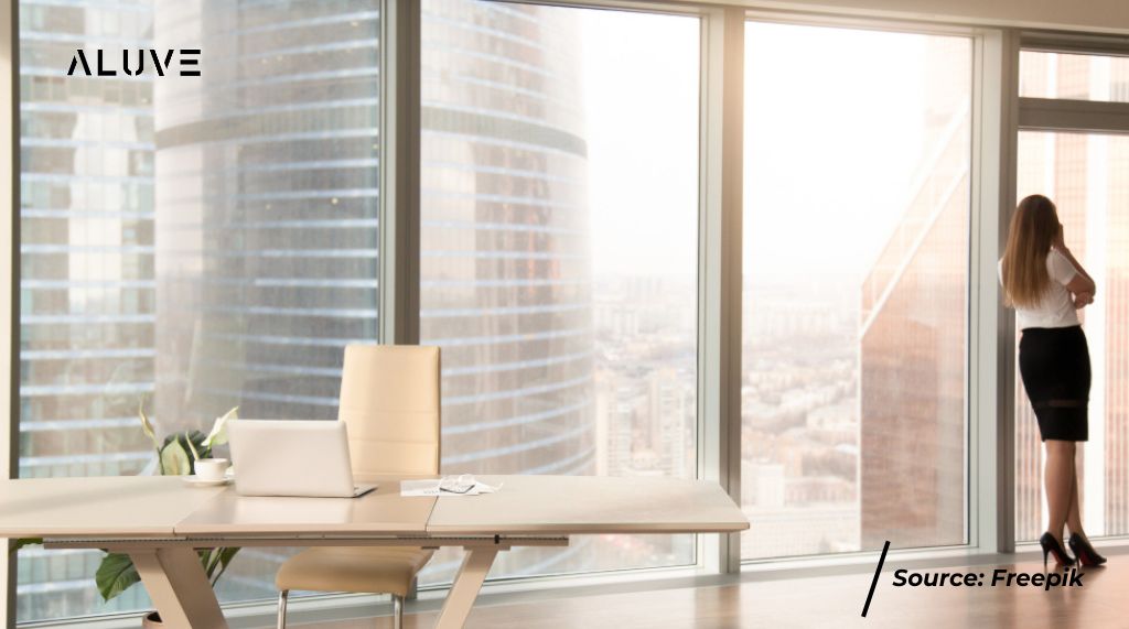 Tampilan Modern dan Profesional Pintu Aluminium Kaca